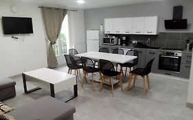 Appt Tout Confort A Laveissiere 103